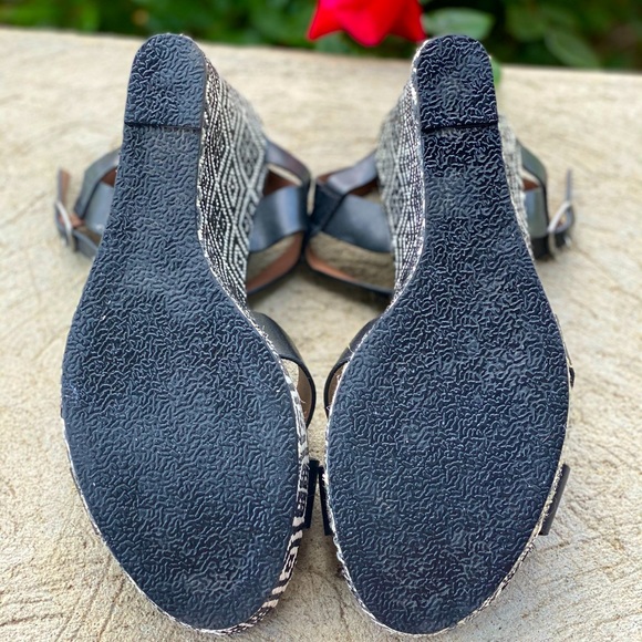 NWOT Women’s Mudd Wedges Size 7 - Picture 4 of 4